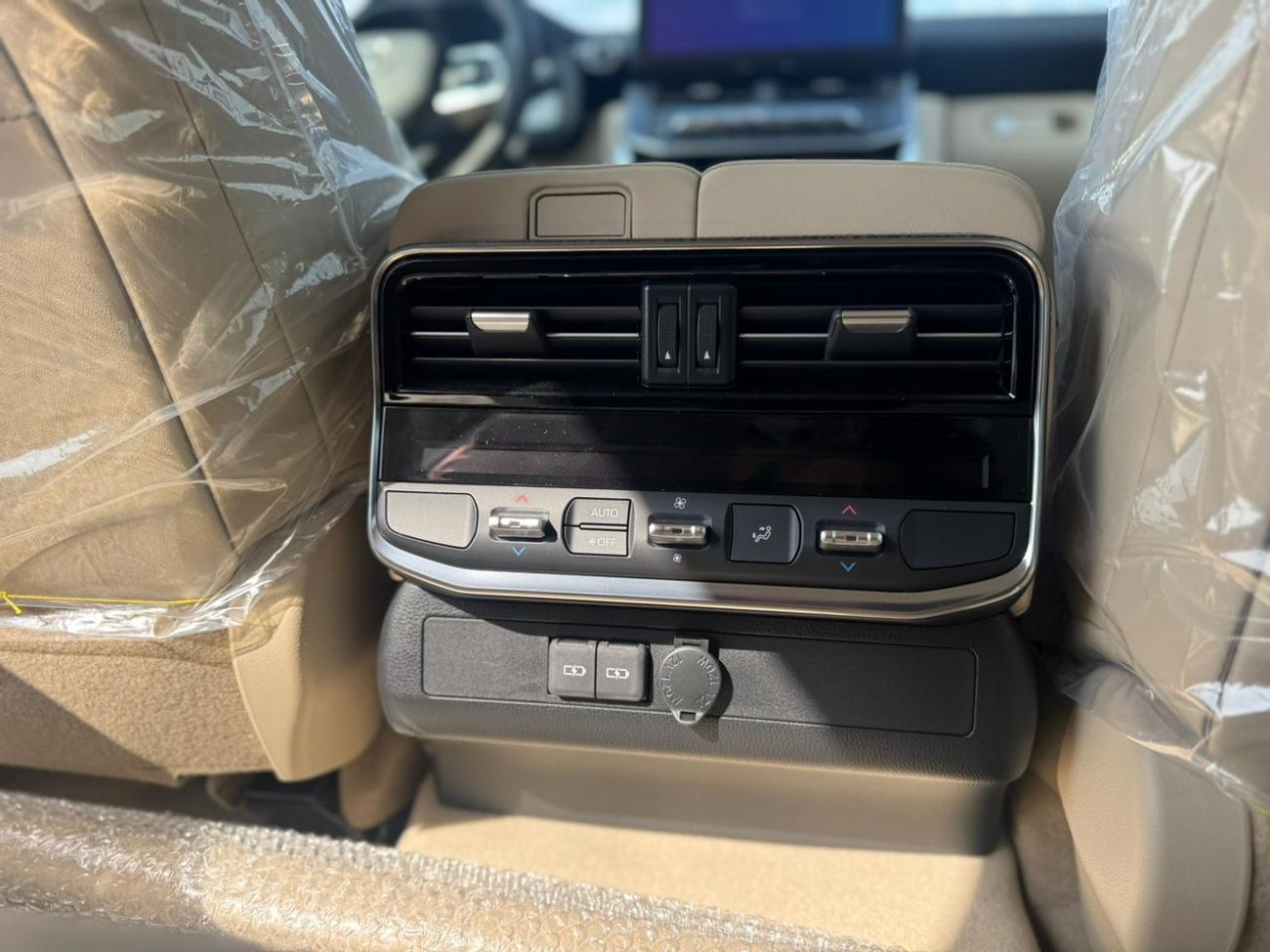 Toyota Land Cruiser LAND CRUISER VX 4.0L 2025