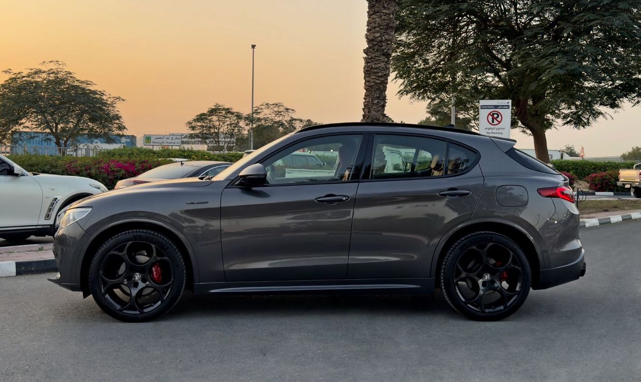 ألفا روميو ستيلفيو Veloce 2.0L