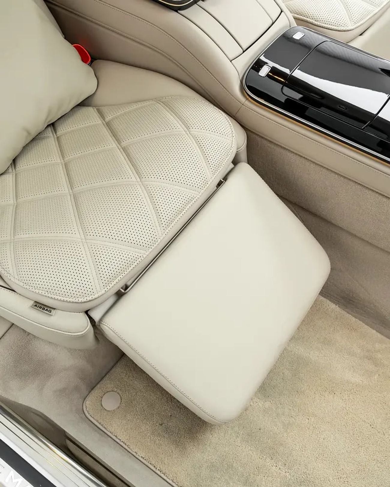 Mercedes Maybach S680 Maybach S680 FIRST CLASS