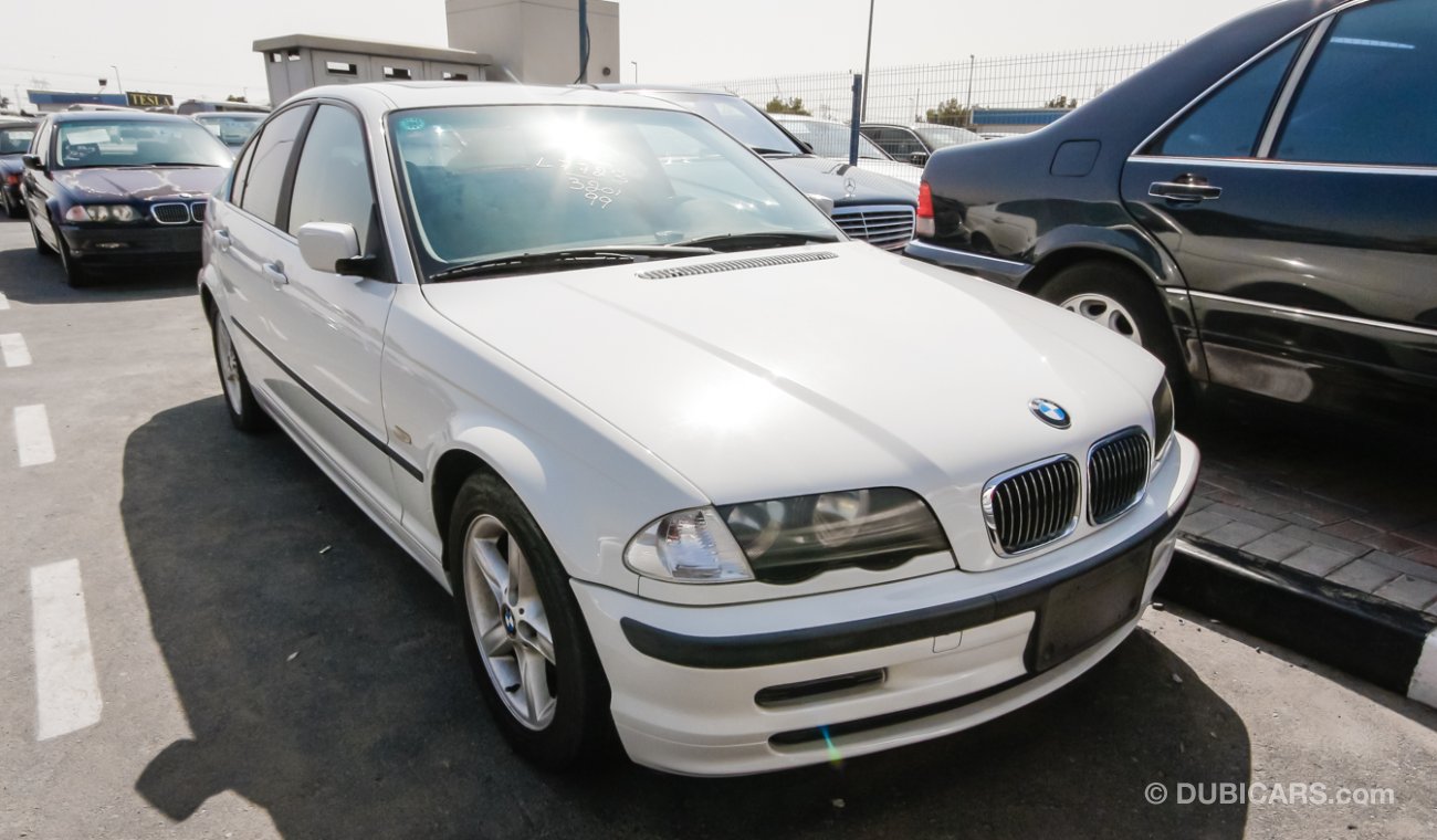 بي أم دبليو 320 i