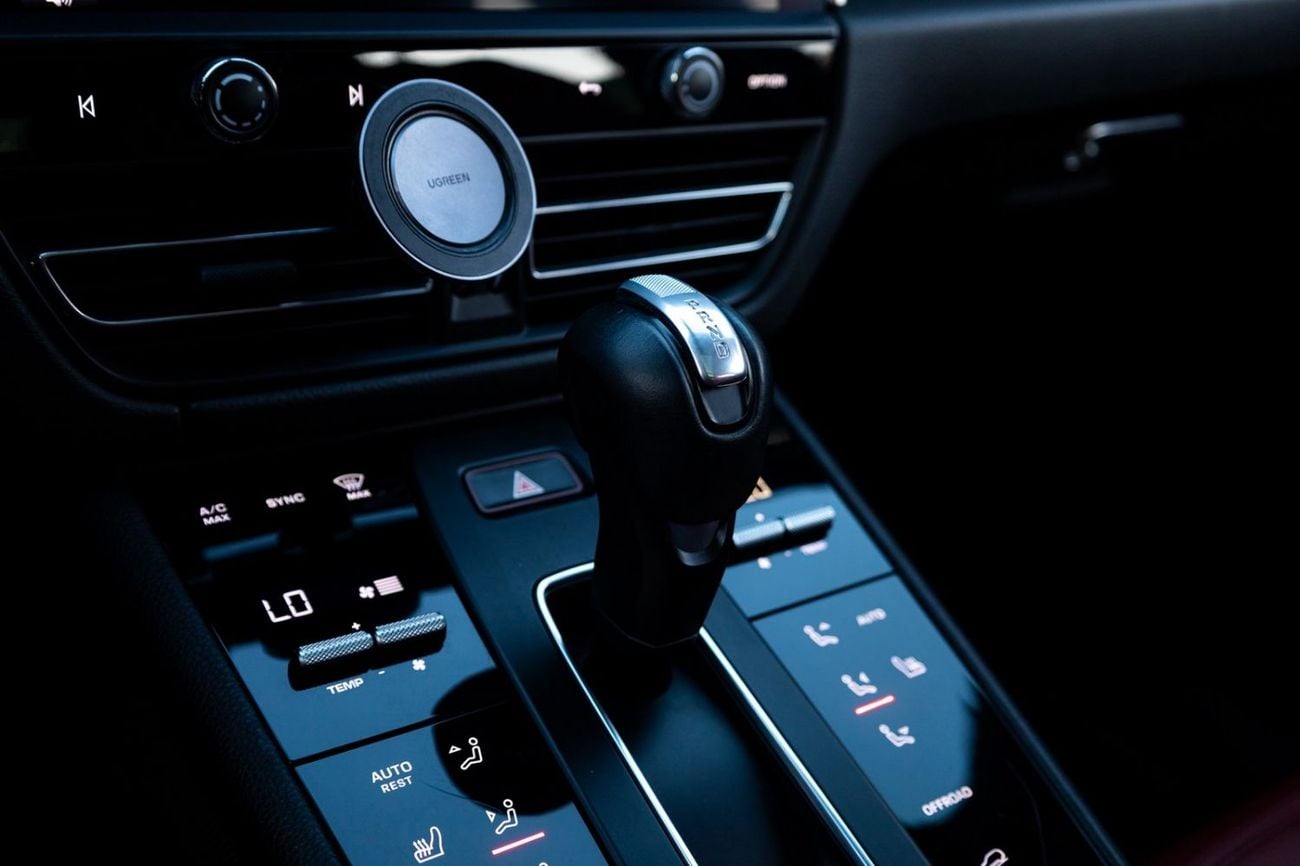 بورش ماكان T 2.0L (260 HP)