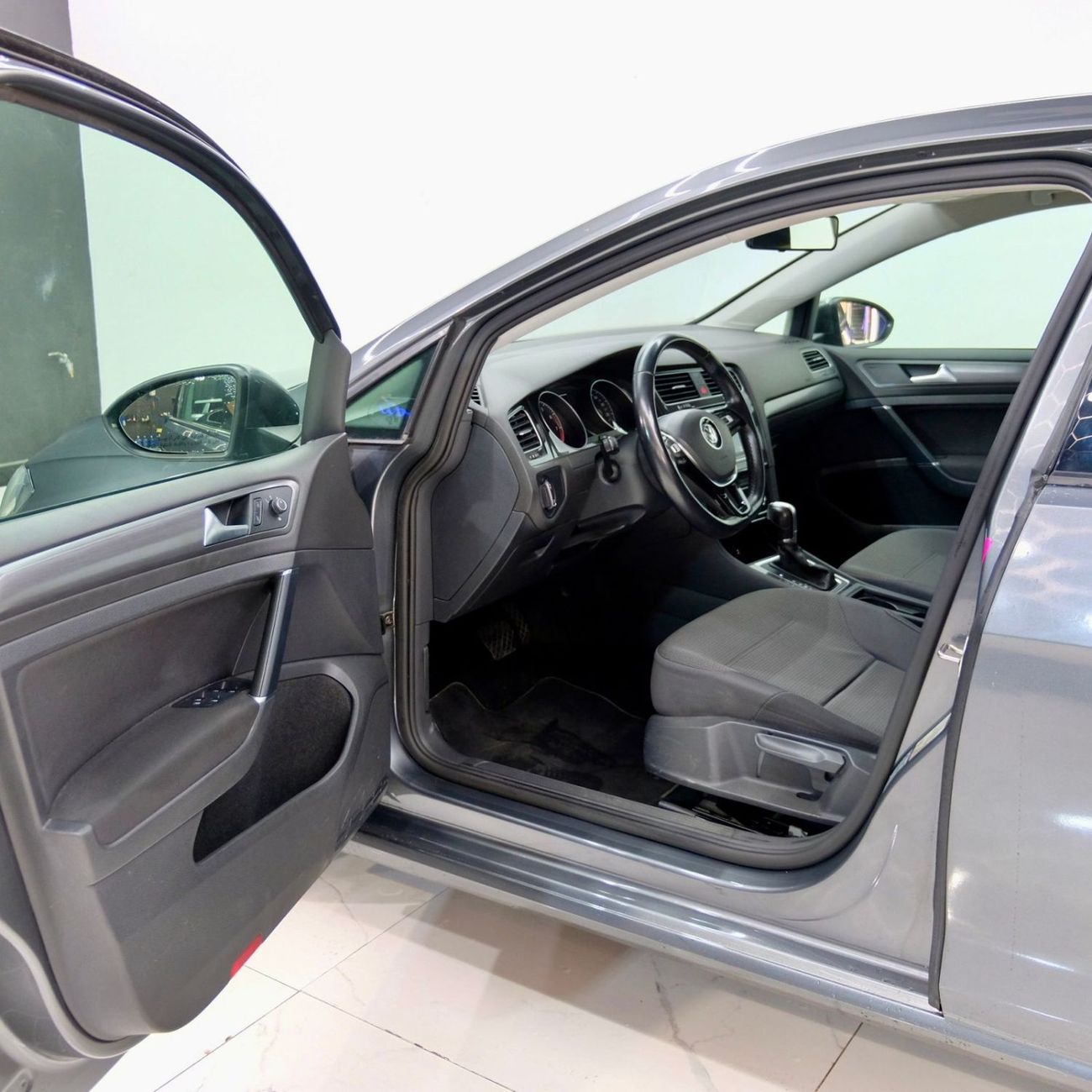 Volkswagen Golf AED 882 / Month | 0% Down Payment | Excellent Condition