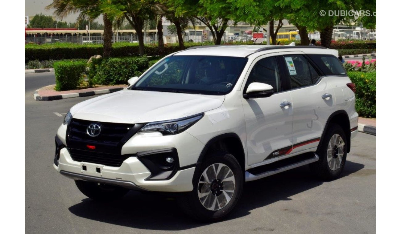 Toyota Fortuner Sportivo TRD VXR+ V6 4.0L