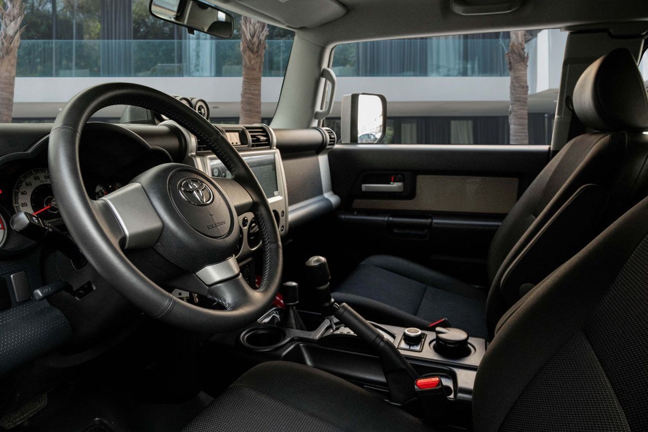 Toyota FJ Cruiser | 2,448 P.M  | 0% Downpayment | Service Contract!