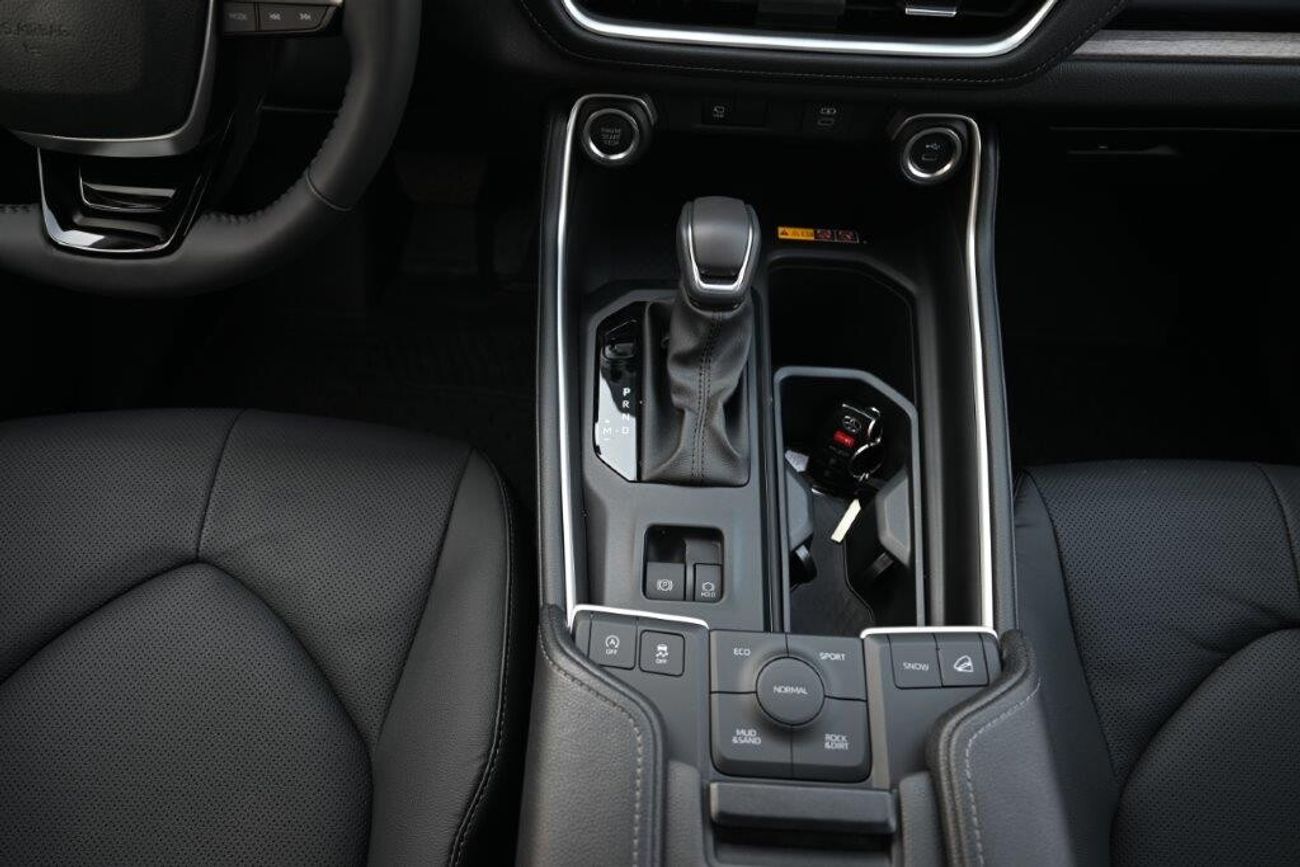 تويوتا جراند هايلاندر Limited  2.4L Petrol 7-Seater Automatic