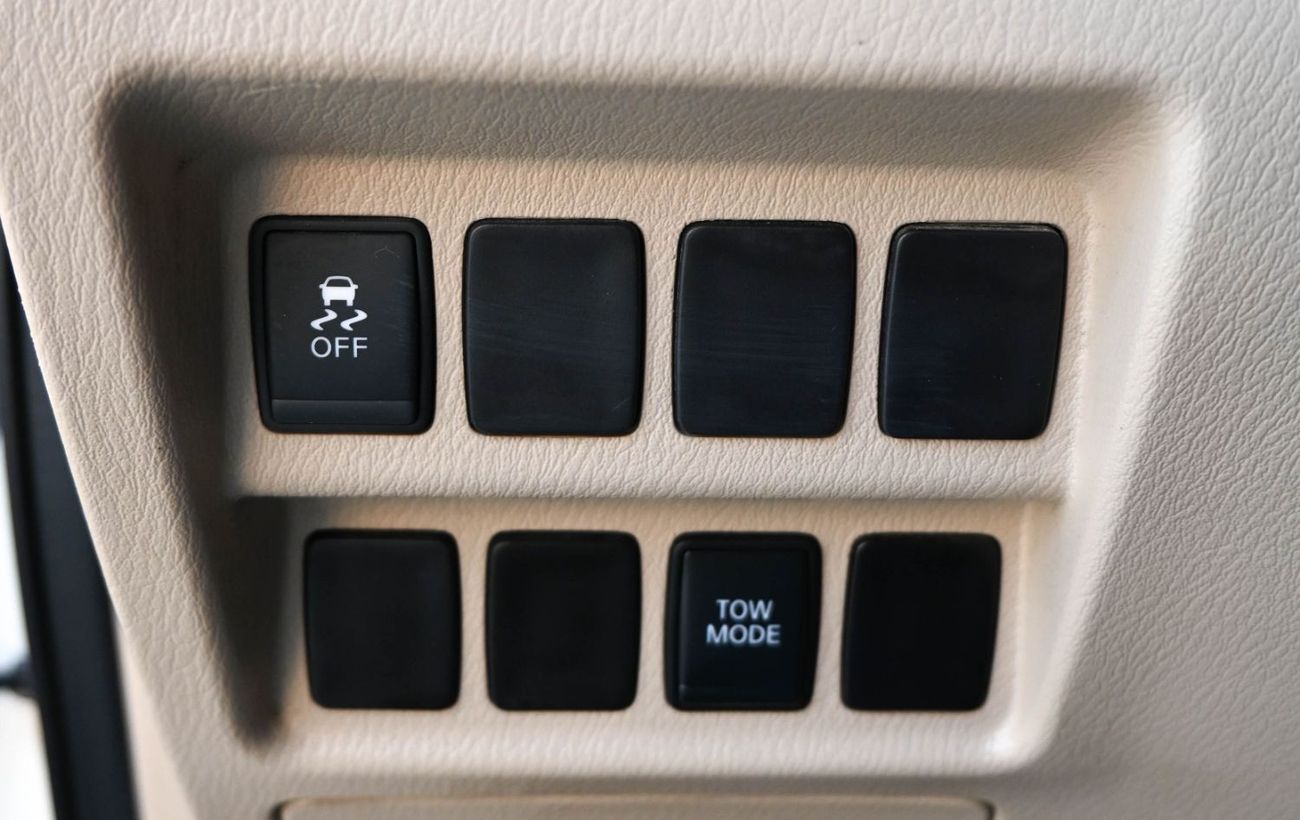 نيسان باثفايندر نيسان باثفندر 2015 SE MID بحالة ممتازة من الداخل والخارج