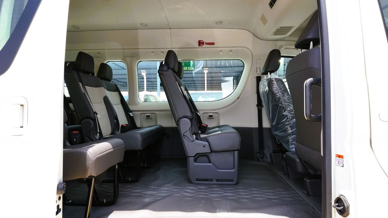 Toyota Hiace TOYOTA HIACE GL FULL OPTION M/T