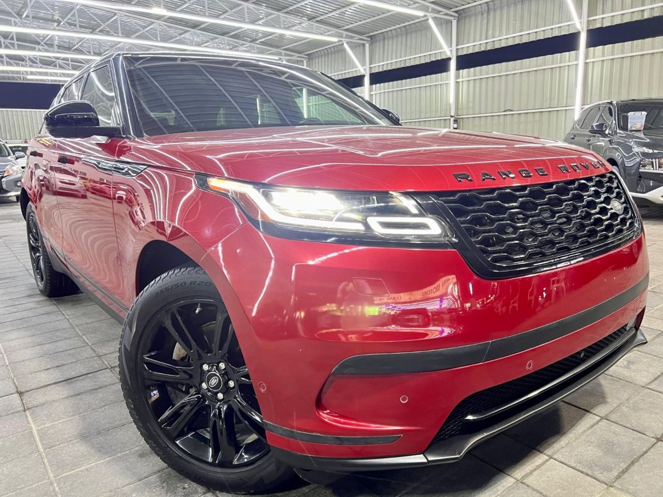 لاند روفر رينج روفر فيلار P250 R-Dynamic HSE 2.0L warranty one year bank financie available