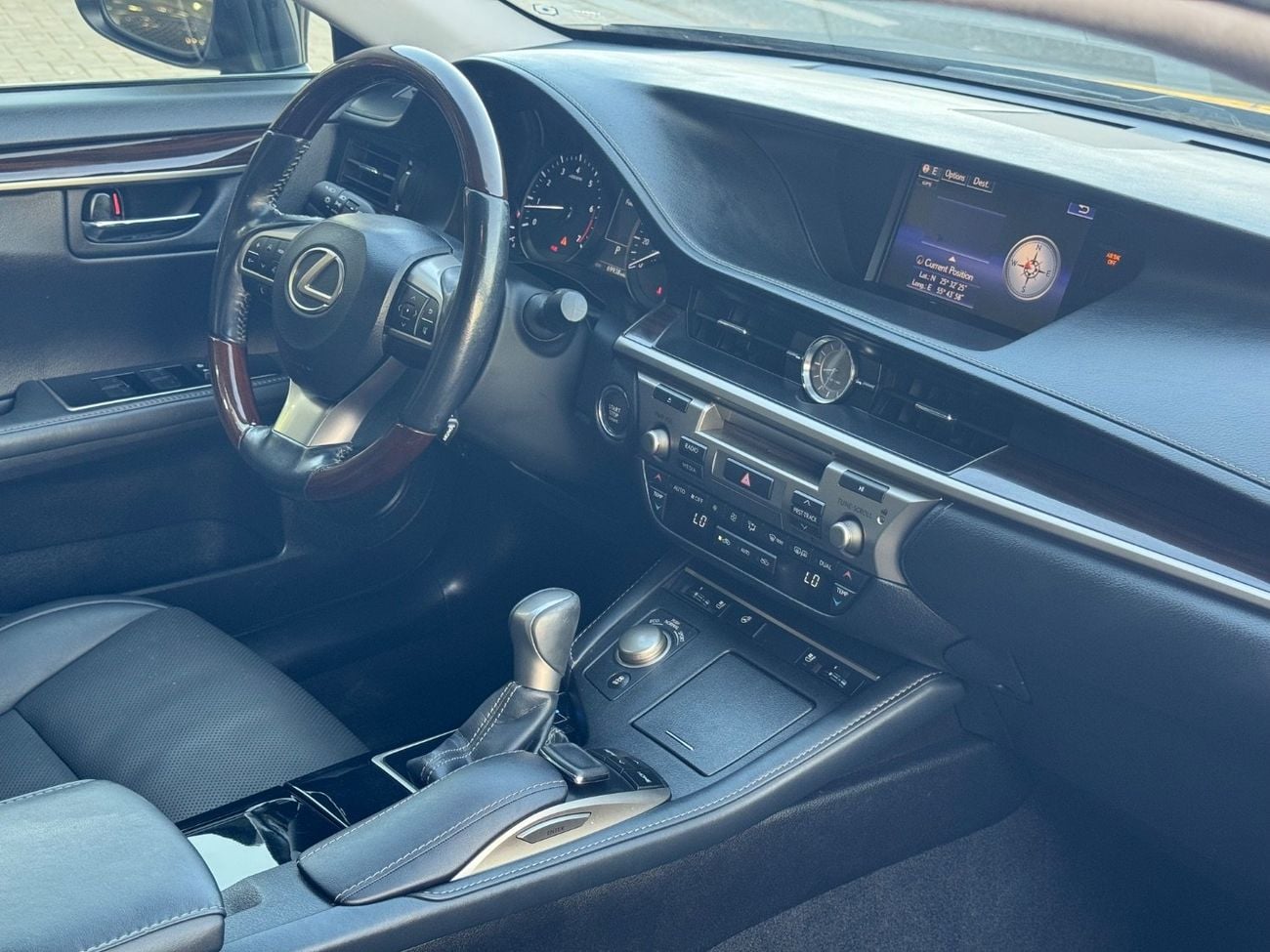 لكزس ES 350 Platinum 3.5L