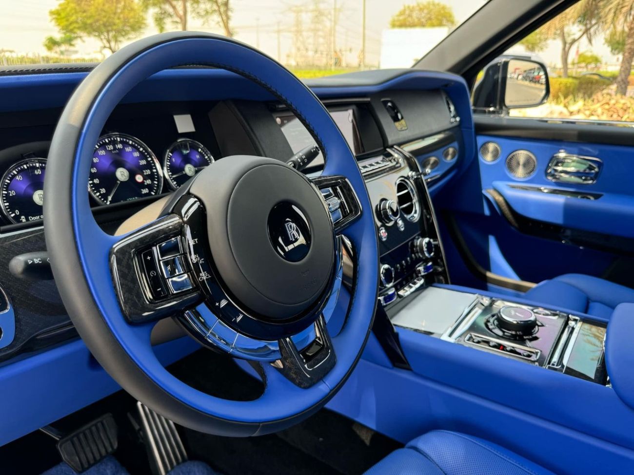 Rolls-Royce Cullinan GCC SPEC NEAT AND CLEAN LESS KILOMETER