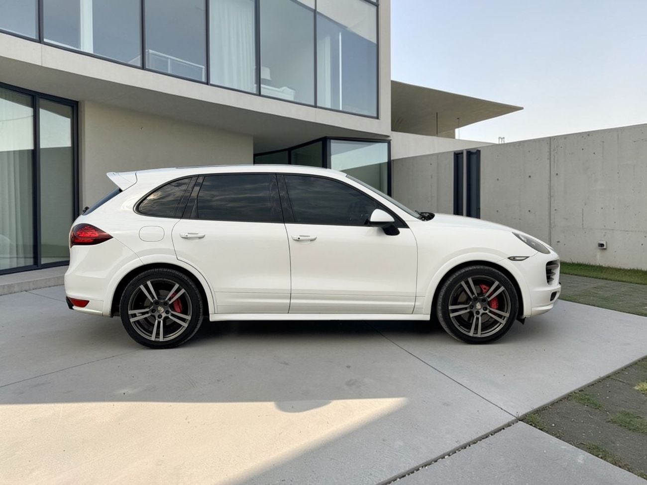 بورش كايان GTS 4.8L