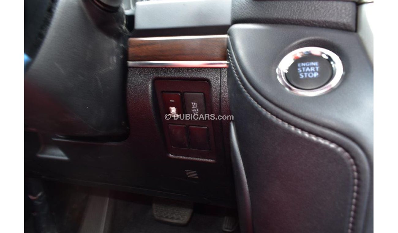 تويوتا لاند كروزر 200  GX-R V8 4.5L TURBO DIESEL  AUTOMATIC  XTREME EDITION