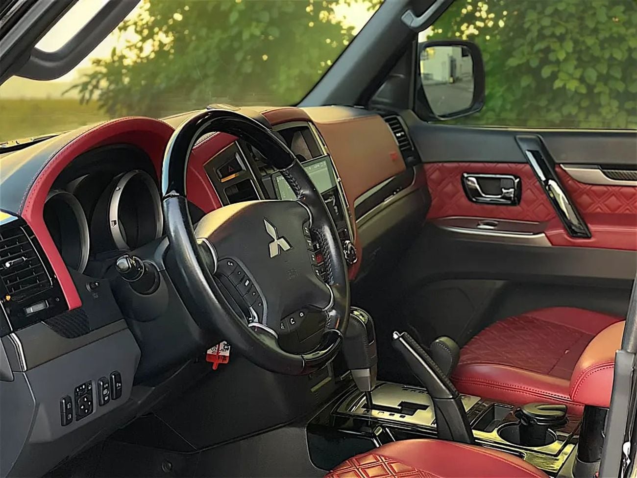 ميتسوبيشي باجيرو 1,250 EMI PM | | SIGNATURE EDITION | FULL SERVICE HISTORY | 0% DOWNPAYMENT