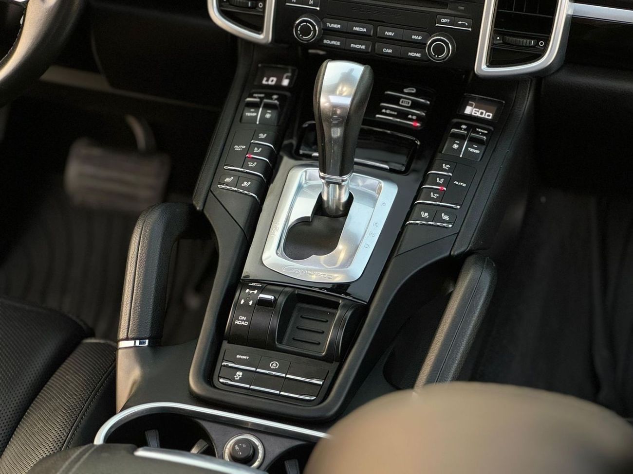 بورش كايان Platinum Edition