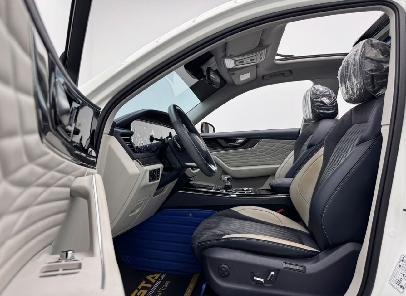 HONGQI HS5 2023 HONGQI HS5 Deluxe 40TD, 1/2029 HONGQI Warranty and Service Pack, HONGQI Service History, GCC