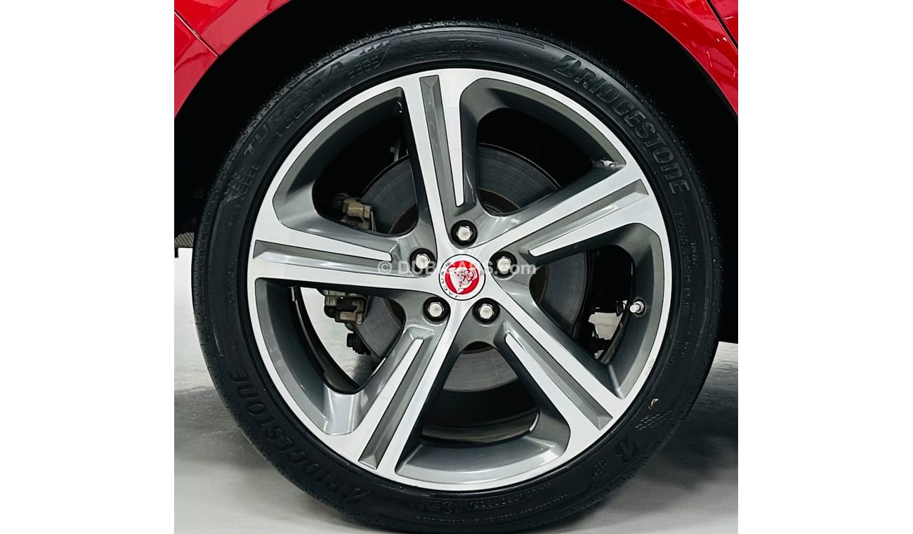 Jaguar XF R-Sport GCC … FSH .. V6 .. Perfect Condition .. Top Range .. R Sport .