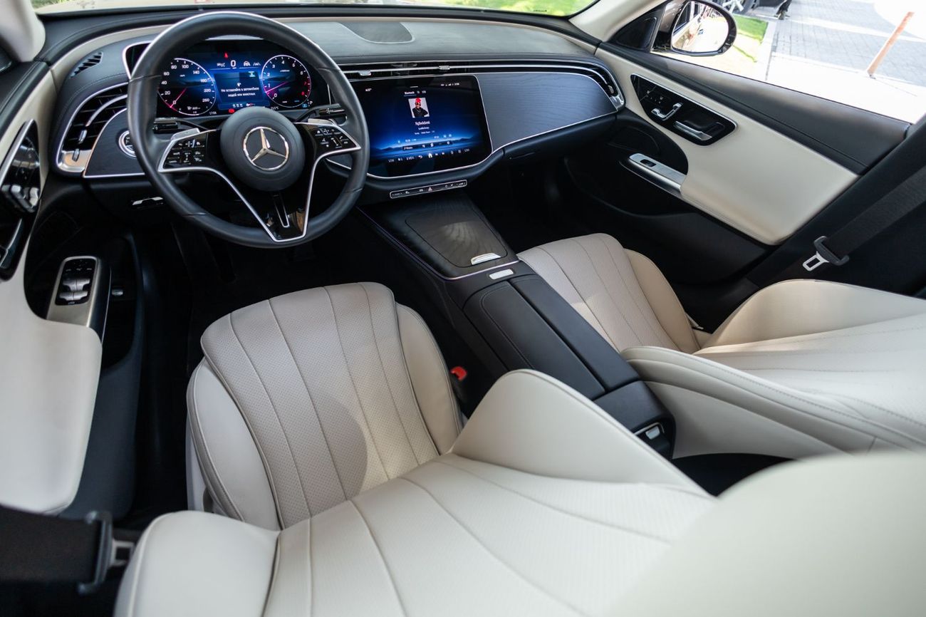 Mercedes-Benz E200 2.0L