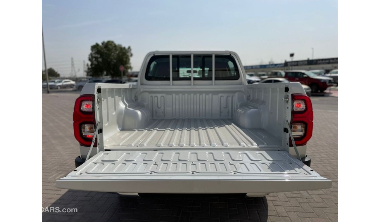 تويوتا هيلوكس LHD - TOYOTA HILUX 4.0L V6 VX FULL OPTION 4WD PETROL