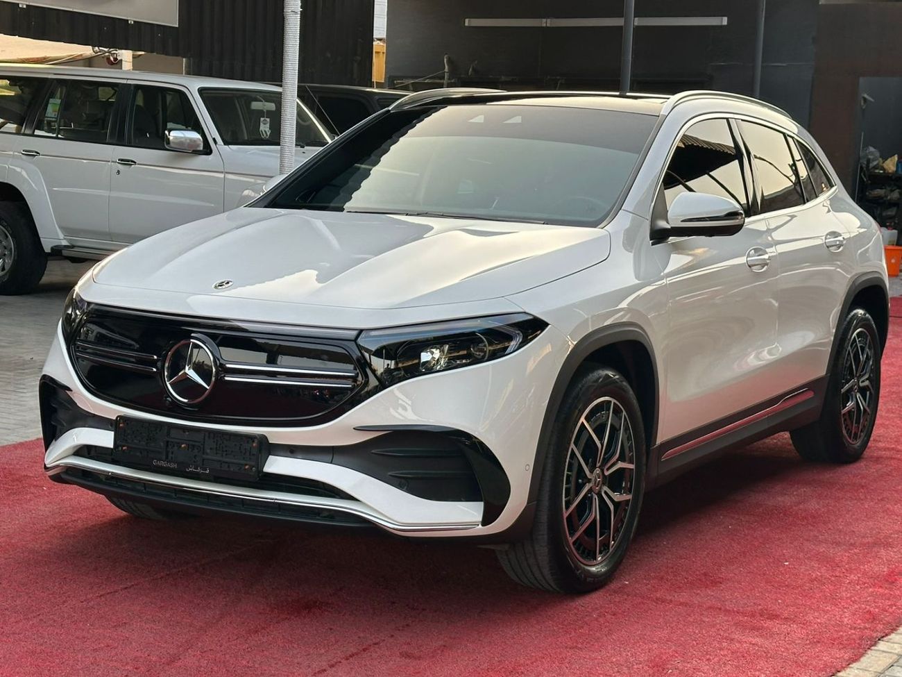 مرسيدس بنز EQE 350+ SUV