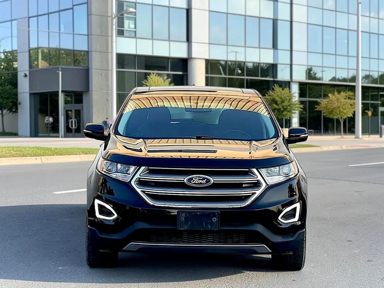 Ford Edge 1,045 P.M | 3.5 V6 Titanium - GCC Specs -under warranty | ORIGINAL PAINT