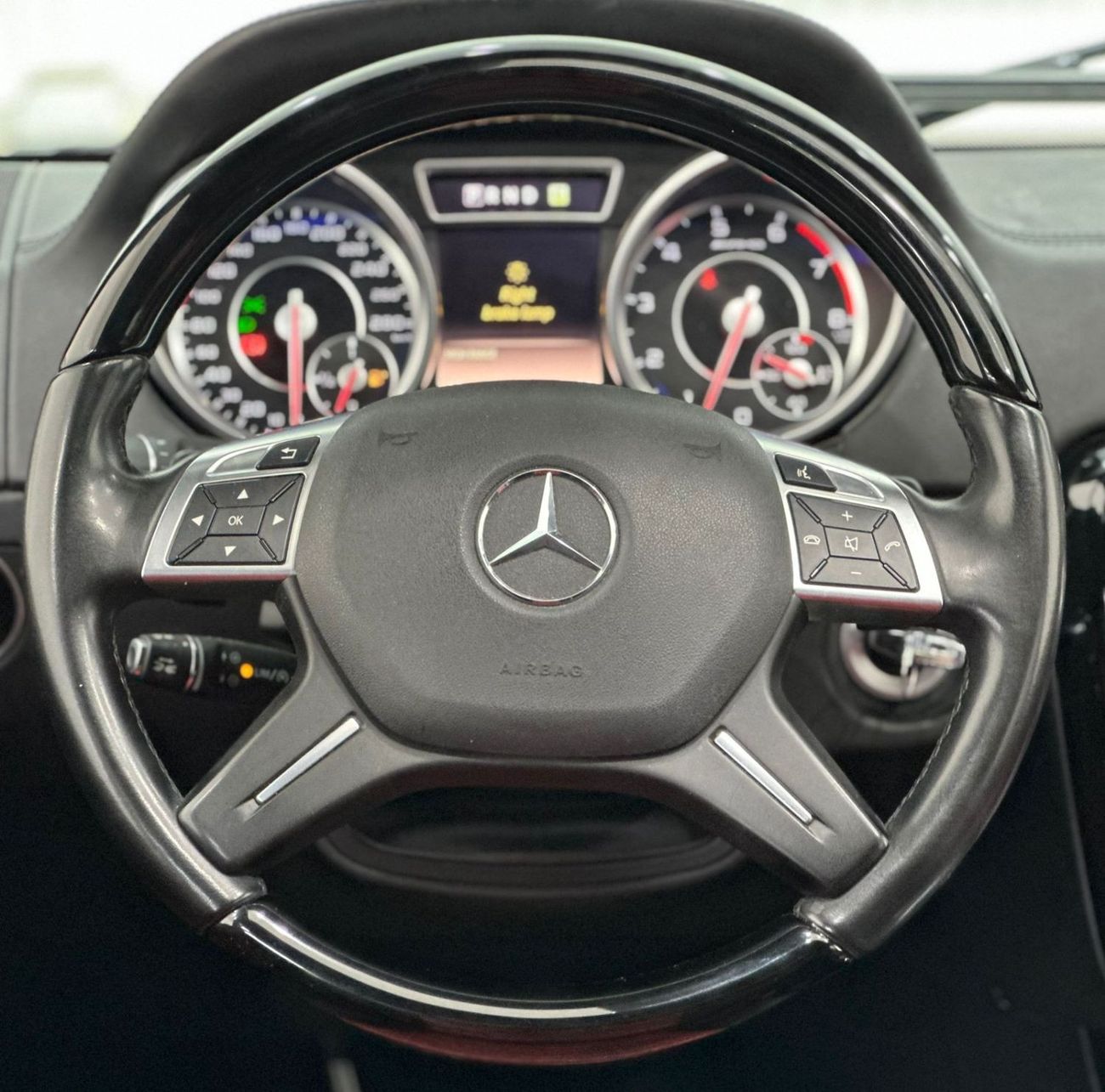 Mercedes-Benz G 63 AMG 2015 Mercedes G 63 AMG(Full Option), 3 Years GTA Service Contract, Full Service History, GCC