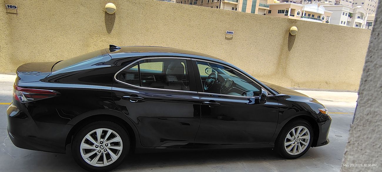 Toyota Camry LE AWD 2.5L