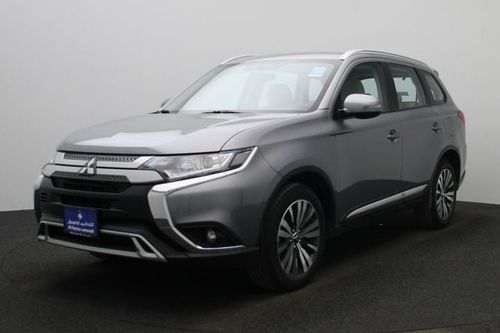 ميتسوبيشي آوتلاندر MIDLINE 1.2