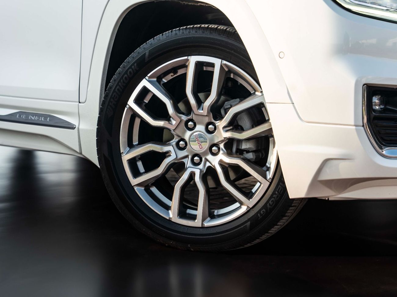 جي أم سي تيرين Denali