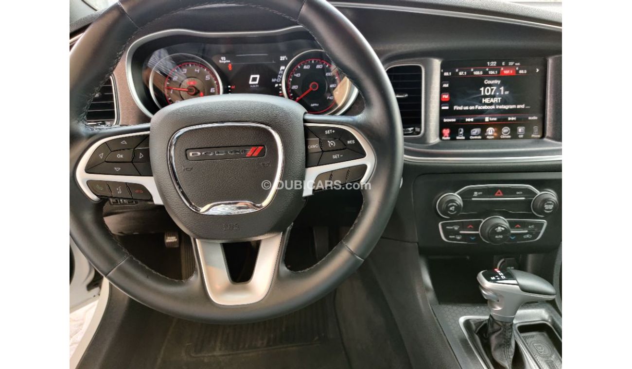 Dodge Charger 2016, model American specs V6