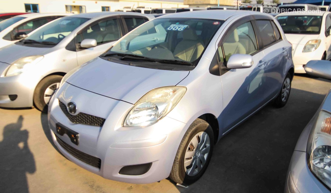 Toyota Vitz 32179