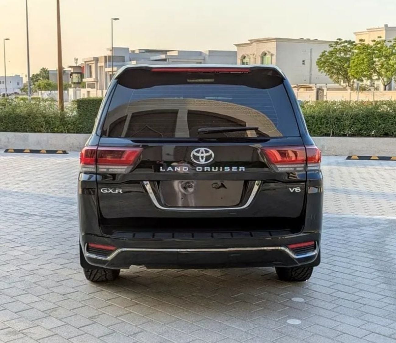 Toyota Land Cruiser GXR Toyota landcruise 2020Model Facelifted 2025 GXR 4.0L V6 petrol Engine Colour Black push start Transm