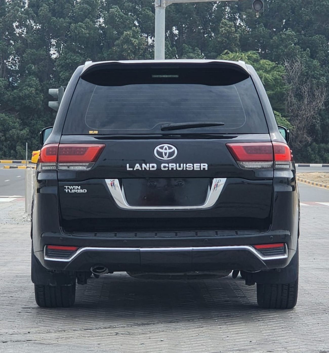 تويوتا لاند كروزر GX.R V6 upgrade 2022