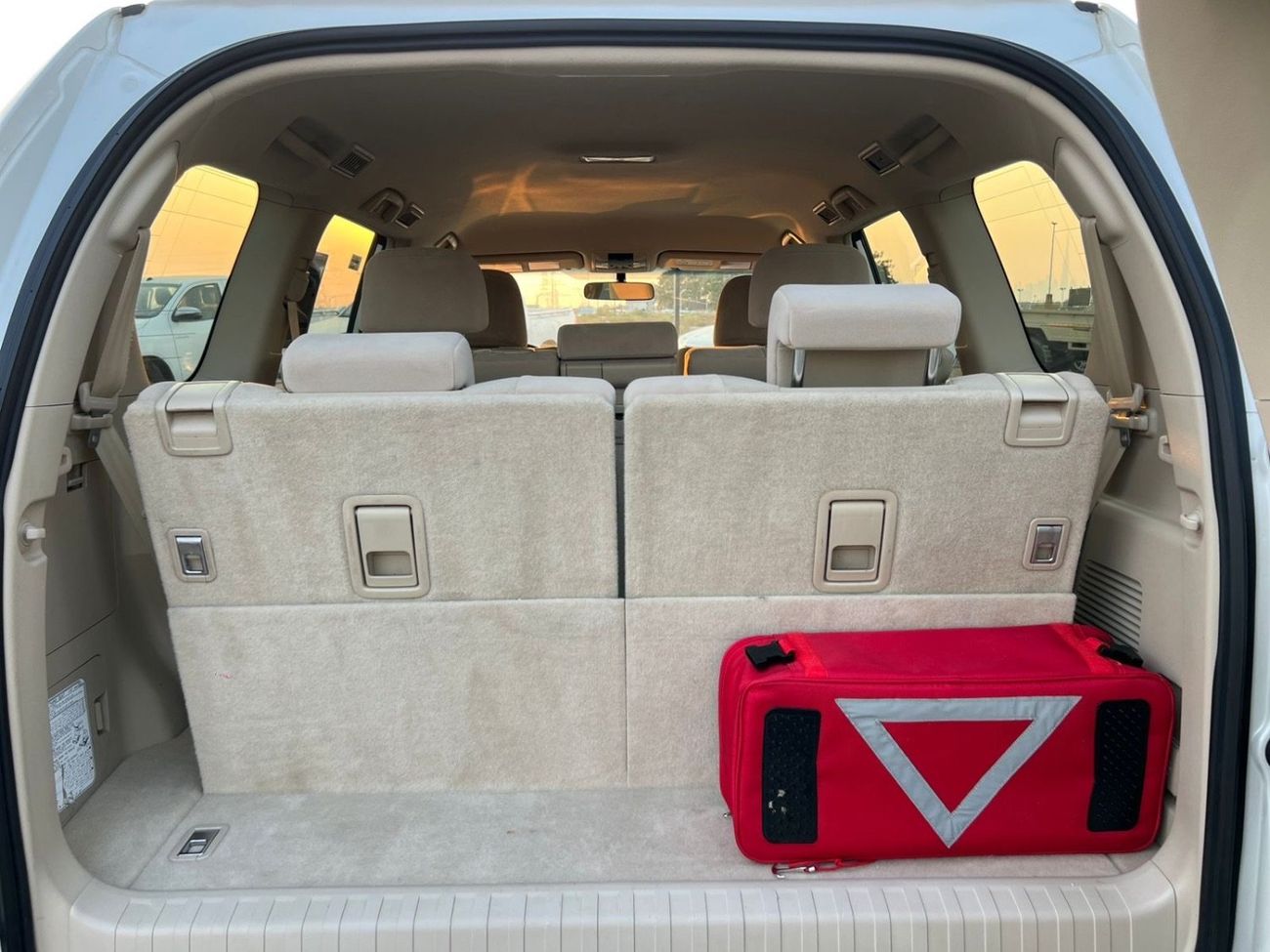 تويوتا برادو 2023 Toyota Prado TX 2.7L V4- AWD 4x4 - Full Screen - 3 key - No Accident - 7 Seater