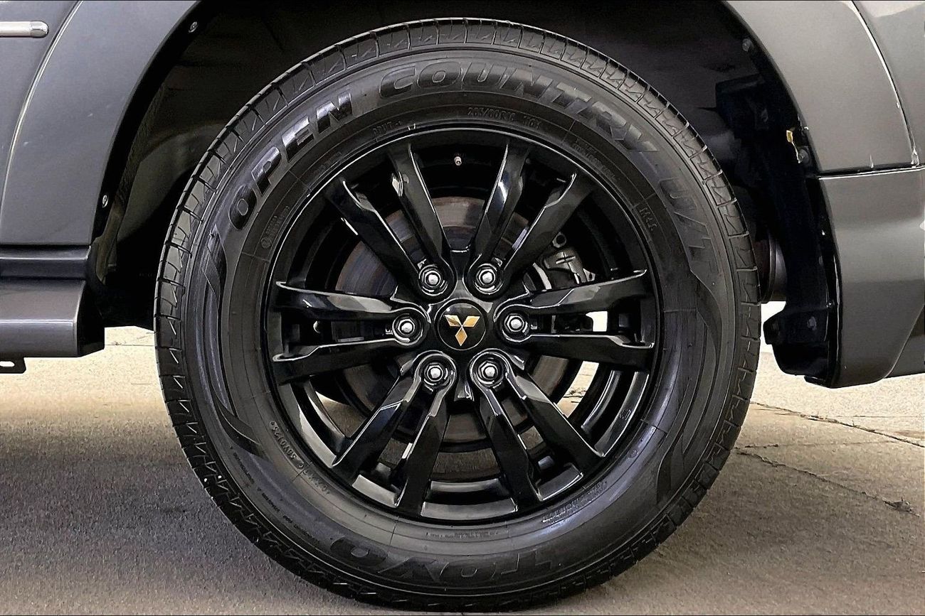 Mitsubishi Pajero Signature Edition | National Day Celebration | Guaranteed Warranty | 0 Down Payment