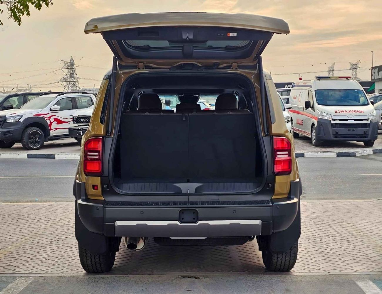 تويوتا برادو TURBO ADVENTURE DUAL TONE / 2.4L PETROL A/T V4 / HIGH OPTION WITH RADAR / (CODE#PPADV)