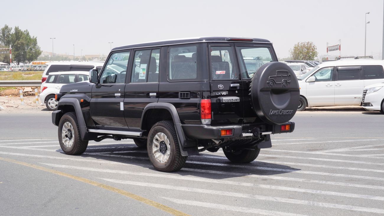 تويوتا لاند كروزر 70 4.0 L