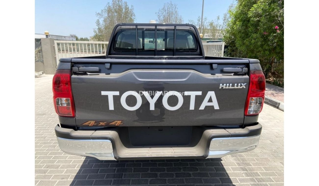 تويوتا هيلوكس DC DIESEL 2.4L 4x4 6MT Plast Bump, AC, 6STR, AIR COMP, 2SPK, 2ABG, AVAILABLE IN COLORS