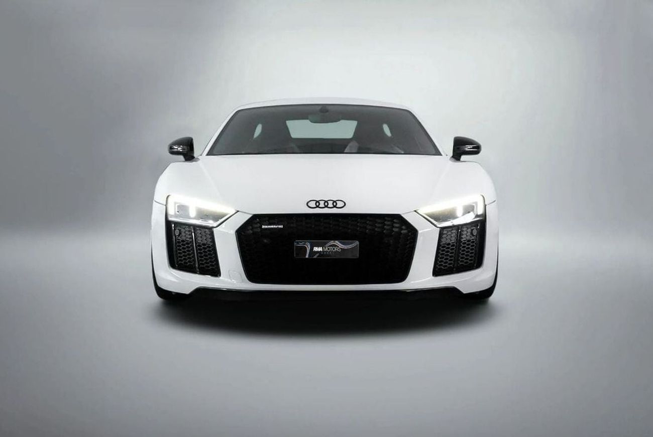 أودي R8 Spyder V10 RWD 5.2L (540 HP)