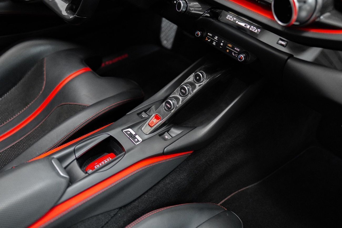 Ferrari 812 GTS 2020 812 GTS | FULL CARBON INT | SUSPENSION LIFTER | PASSENGER DISPLAY