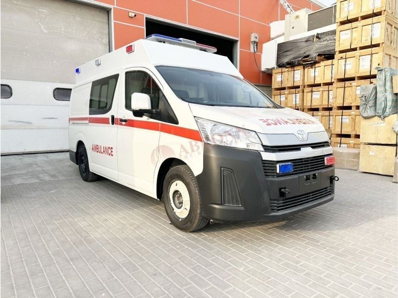 Toyota Hiace Toyota Hiace Ambulance with Extended High Roof - Perfect Inside and Out