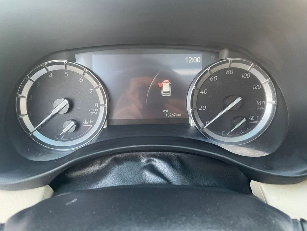 تويوتا هايلاندر 2022 Toyota Highlander XLE Full Option Inside Special Beige With Radar /