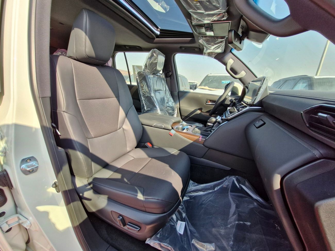 Toyota Land Cruiser GXR 2025 3.3L Diesel 4X4 7-Seats Brand New 0Km