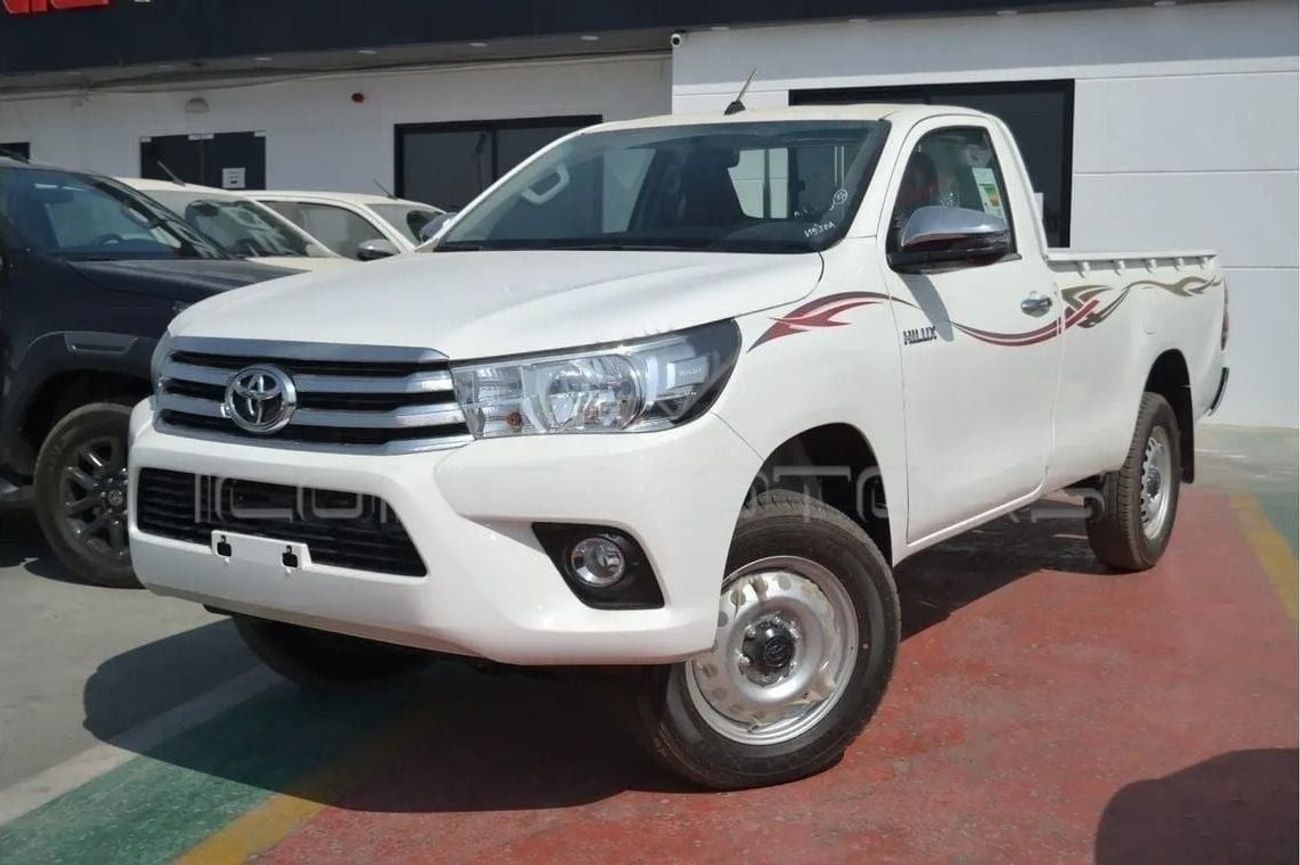 تويوتا هيلوكس 2.7L PETROL MANUAL 4X4