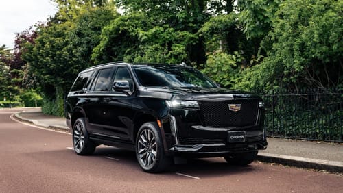 Cadillac Escalade Sport Platinum 6.2 | This car is in London and can be shipped to anywhere in the world