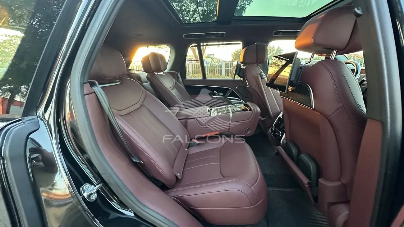 Land Rover Range Rover AUTOBIOGRAPHY P530 Land Rover Range Rover 4.4L P530 Autobiography SWB AT