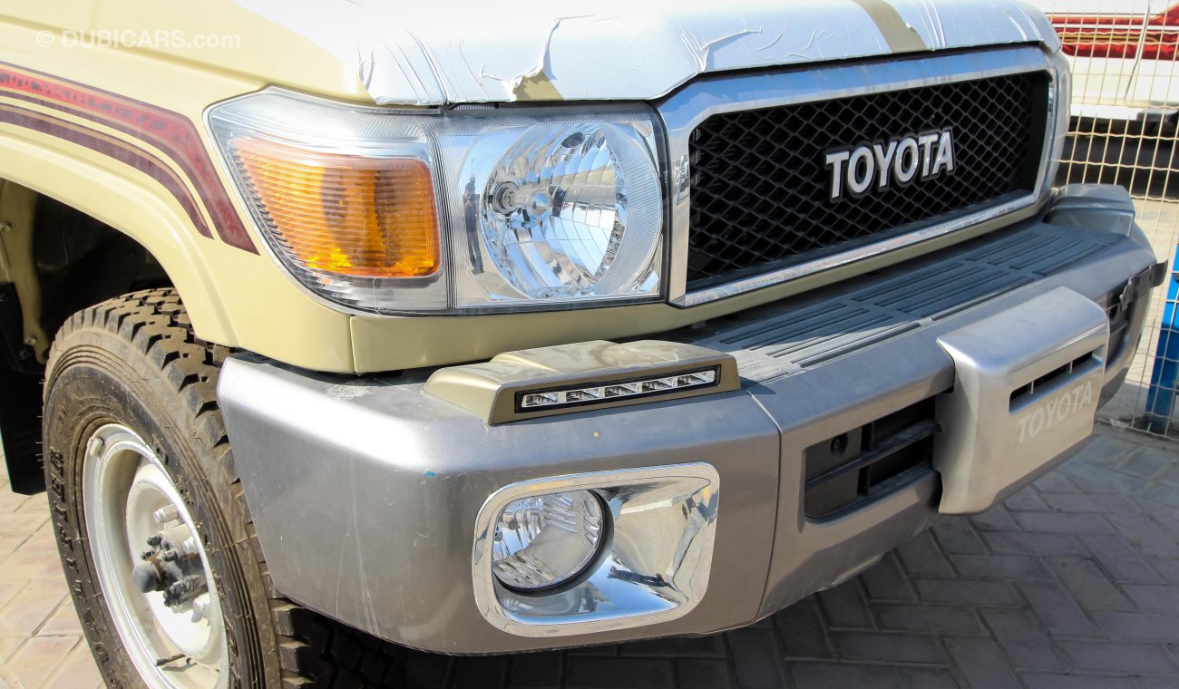 Toyota Land Cruiser Pick Up 4.0L V6 4WD Single Cab