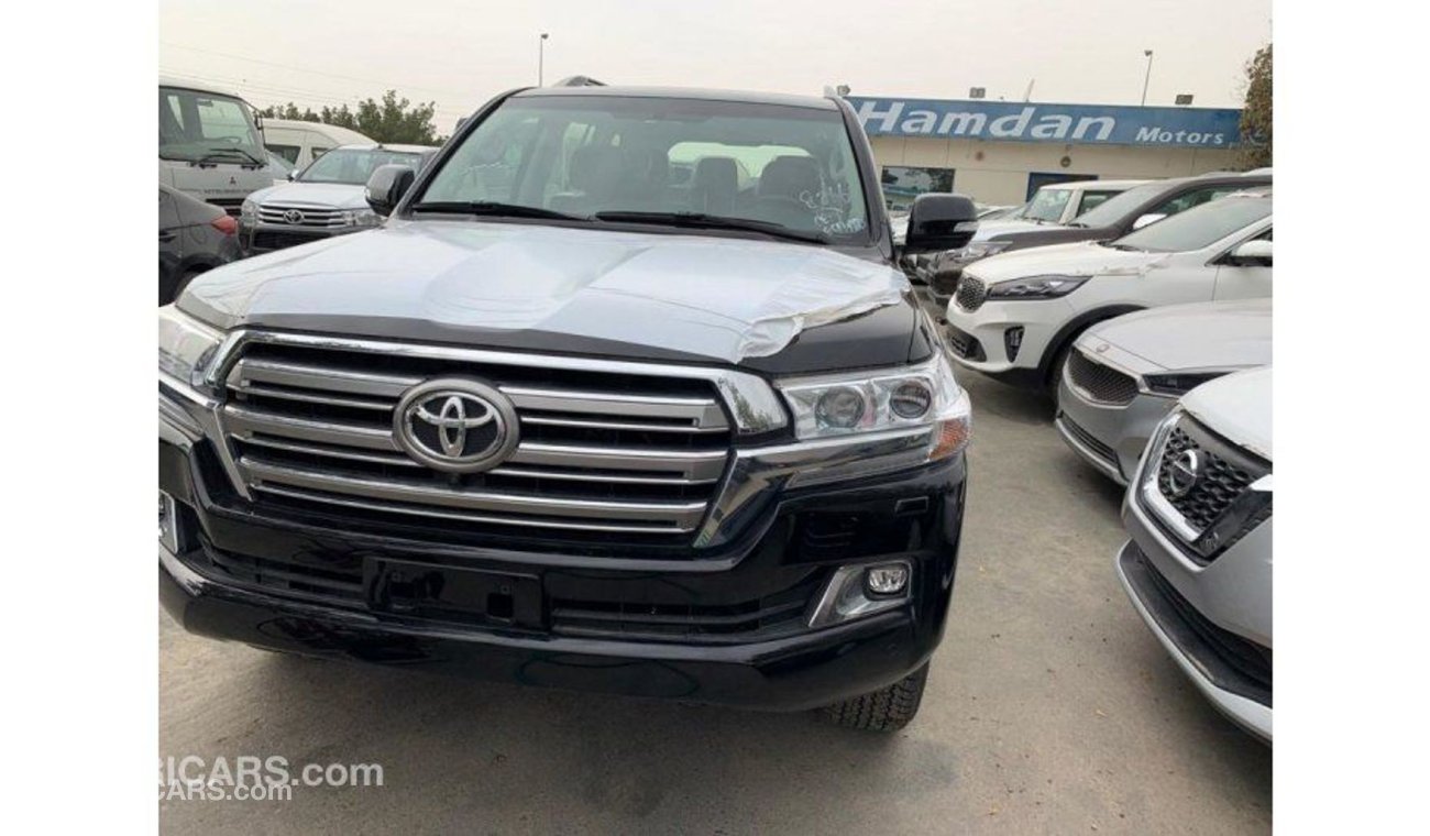 Toyota Land Cruiser vxr  full option   v8