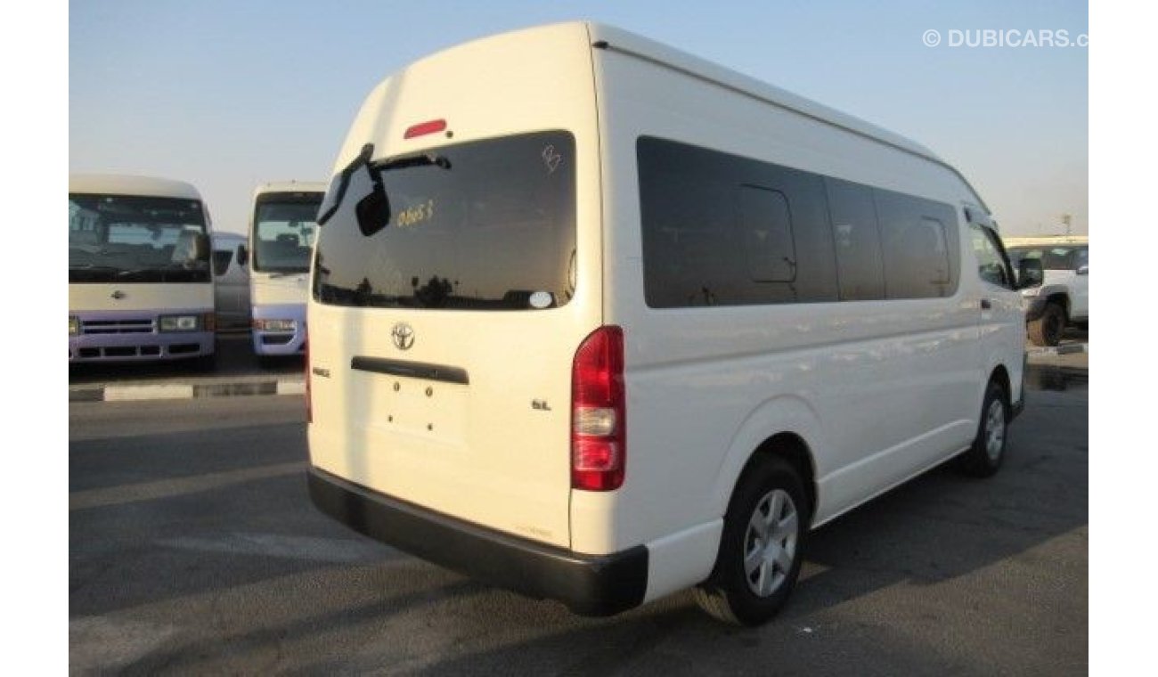 Toyota Hiace Commuter GLX High Roof TOYOTA HIACE COMMUTER RIGHT HAND DRVIE (PM1088)