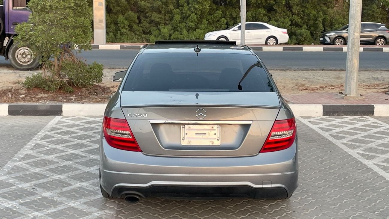 Mercedes-Benz C 250 Std 1.8L Full option