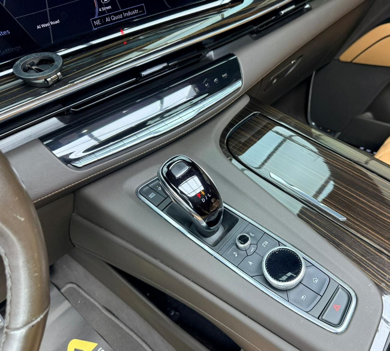 Cadillac Escalade Sport Platinum 6.2L 4WD 2022 Cadillac Escalade 600 Sport Platinum, 2027 Cadillac Warranty and Servic